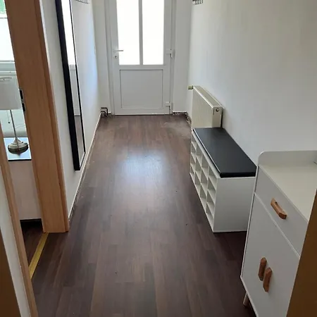 200qm Mit 3 Schlafzimmern